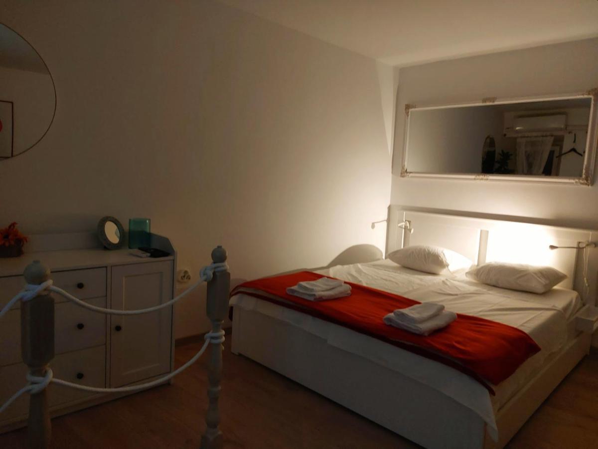 Sha La La - Charming, Unique Studio In A Historic Building Next To A Castle, Wifi, Smart Tv, Washer-Dryer باكار المظهر الخارجي الصورة
