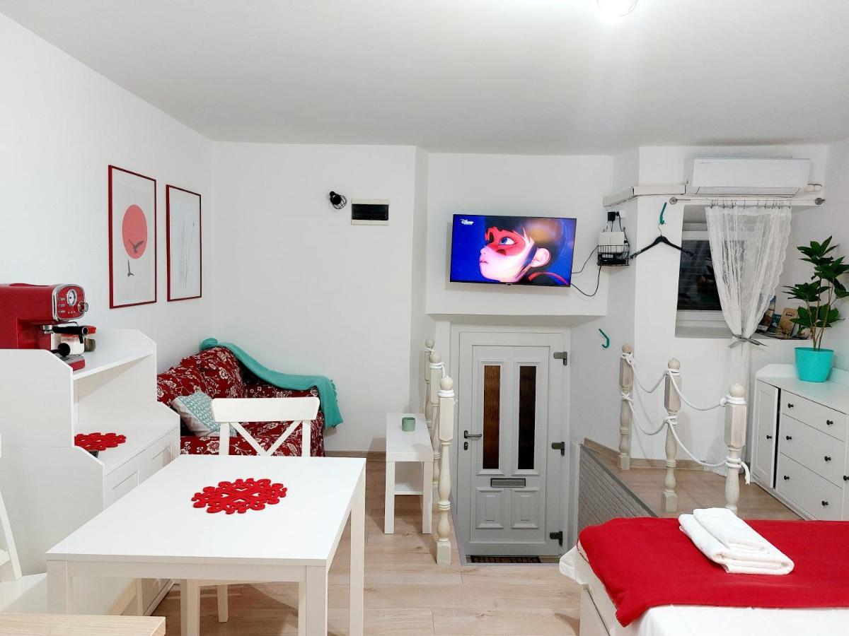 Sha La La - Charming, Unique Studio In A Historic Building Next To A Castle, Wifi, Smart Tv, Washer-Dryer باكار المظهر الخارجي الصورة