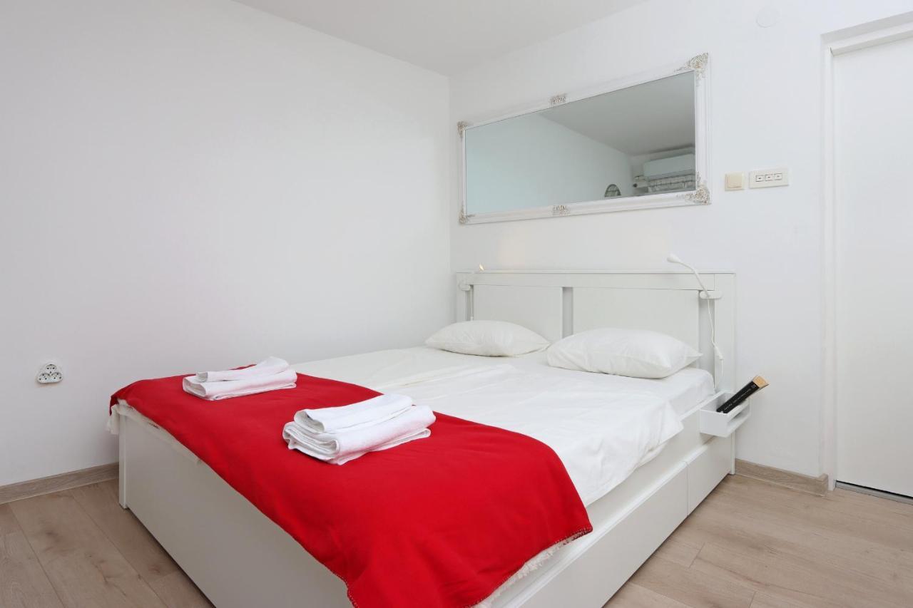 Sha La La - Charming, Unique Studio In A Historic Building Next To A Castle, Wifi, Smart Tv, Washer-Dryer باكار المظهر الخارجي الصورة